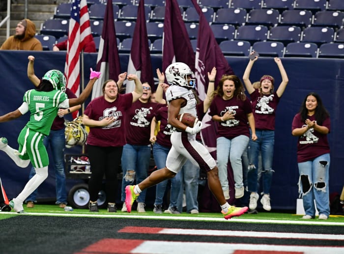 Silsbee vs Cuero December 2, 2022 Photo-Tom Dendy44